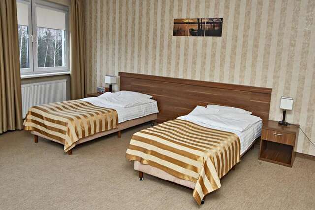 Отель Hotel Ted Радомско-36